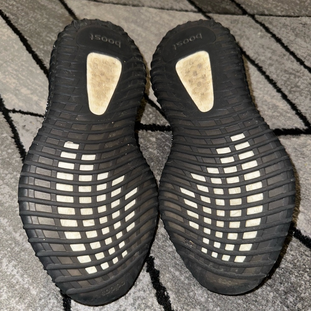 Reflective Yeezy - Picture 2 of 2